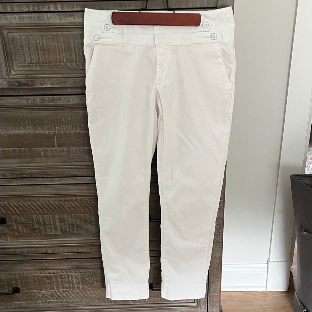 Anthropologie Cartonnier White ankle
Pants size 2